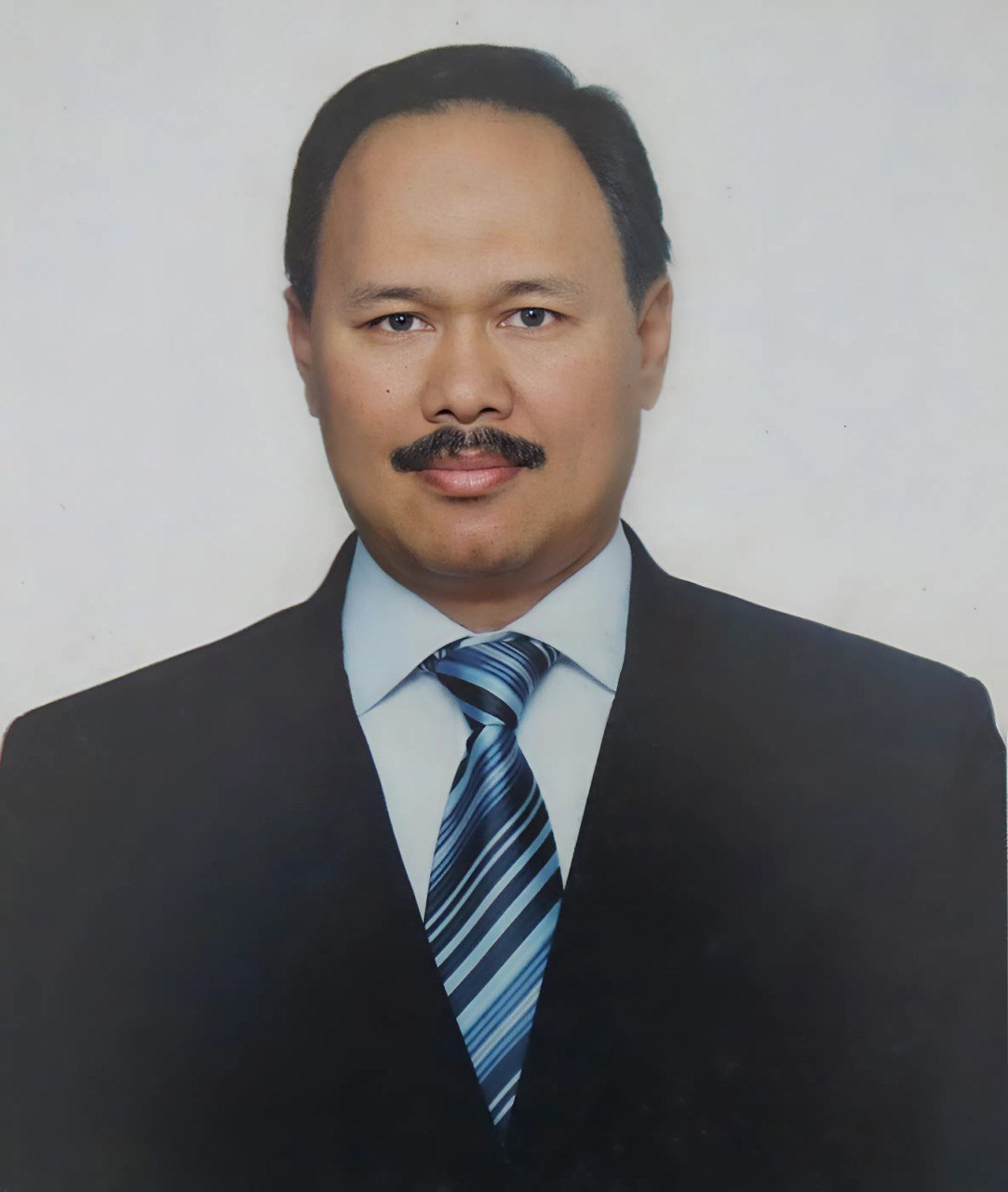 H. ANTHONY HILMAN, SH, MBA