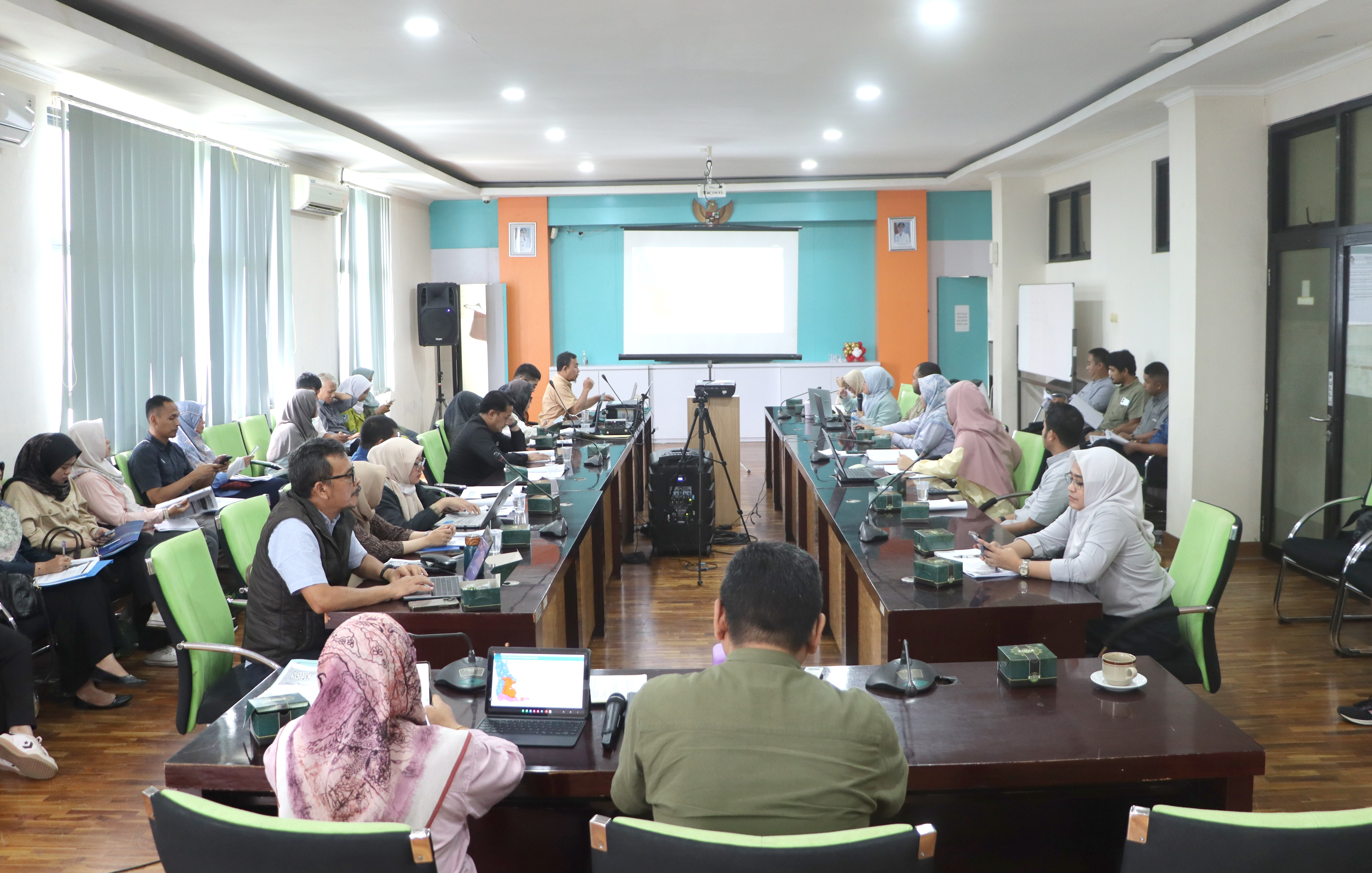 Menghadiri Konsultasi Publik Dinas Lingkungan Hidup (DLH) Kabupaten Bogor, 08 Juli 2025.