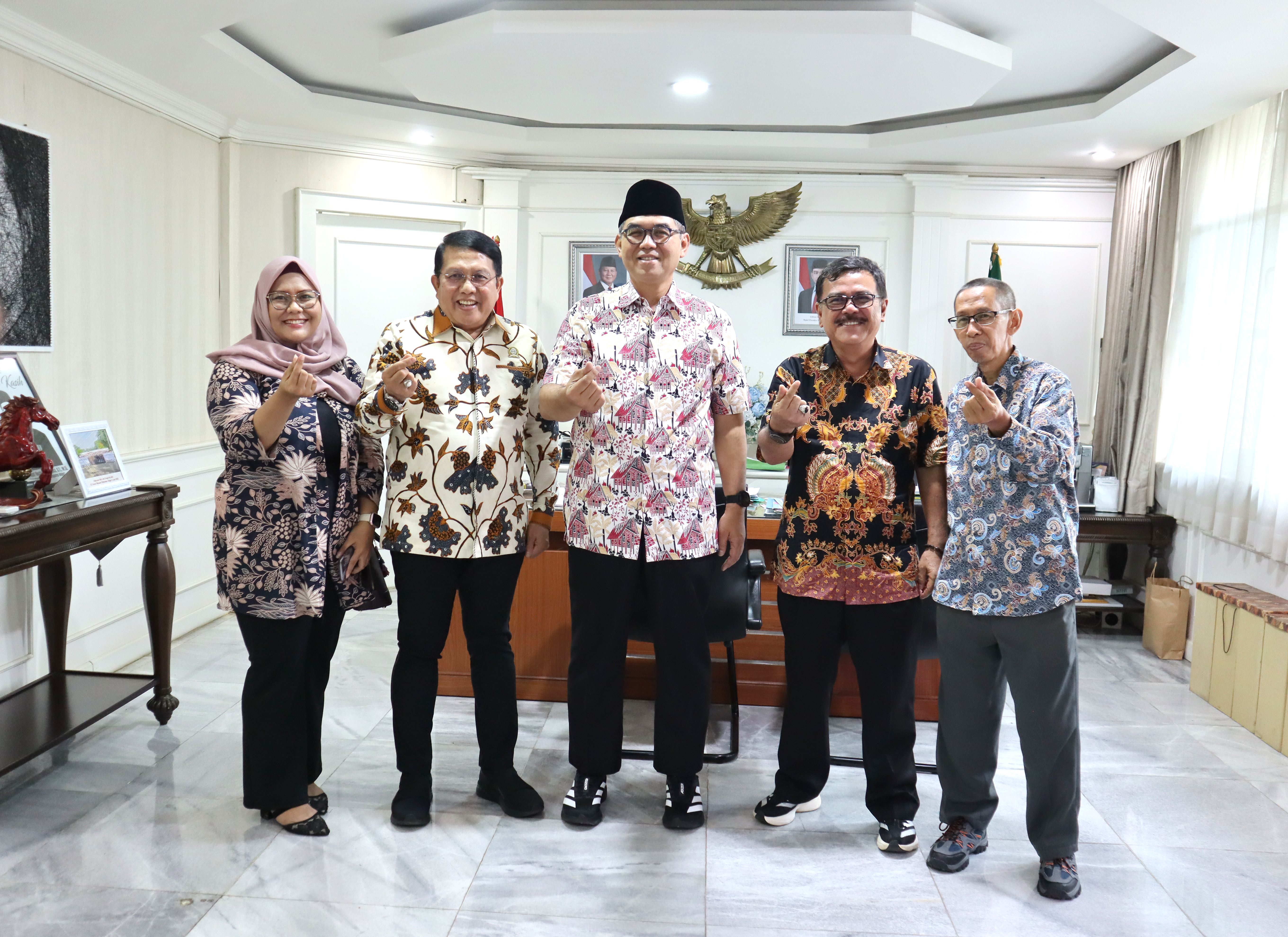 Pertemuan dengan SEKDA Kabupaten Bogor, Silaturahim dan rencana Kerjasama Bidang Pendidikan dengan Pemda Kab.Bogor. Ruang Sekda Kab.Bogor, 18 Juli 2025.