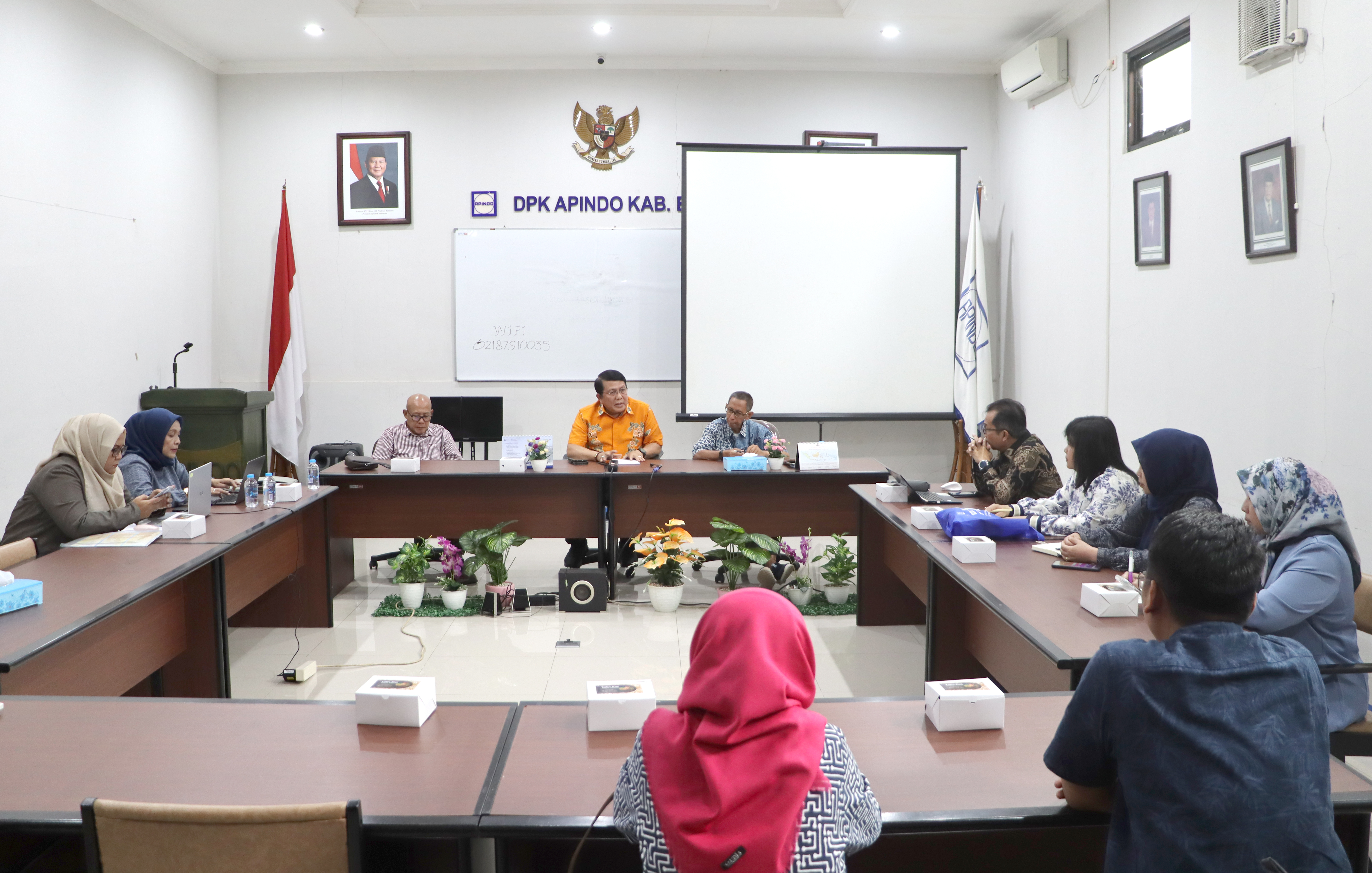 Audiensi Dekan Fakultas Ekonomi dan Tim Fakultas Universitas Satya Negara Indonesia (USNI) dengan Pengurus DPK APINDO Kabupaten Bogor
