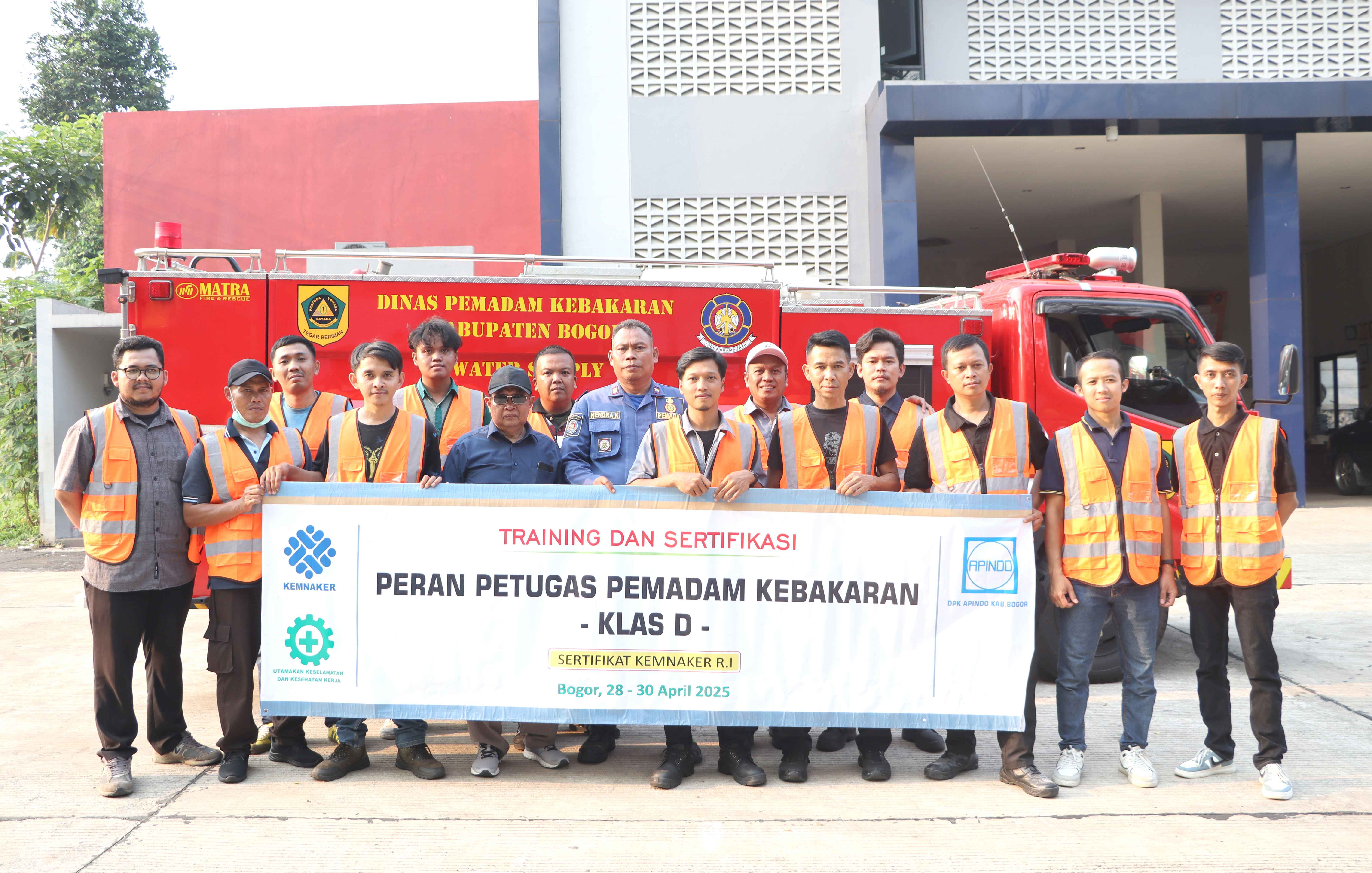 Training dan Sertifikasi Petugas Peran Kebakaran Klas D