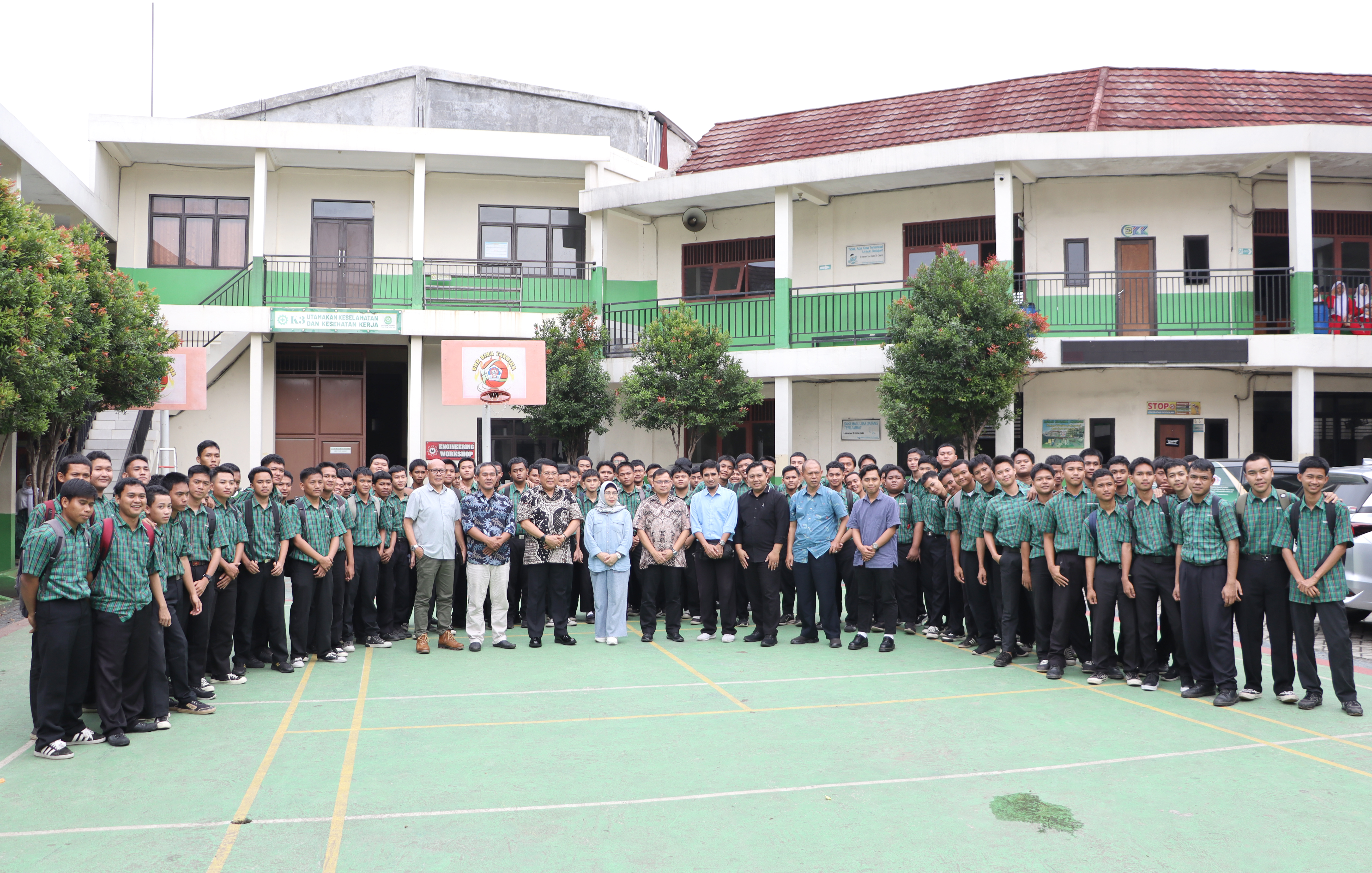 Sosialisasi Pendidikan dan Ketenagakerjaan kerjasama antara DPK APINDO Kabupaten Bogor dan SMK Bina Teknika Cileungsi