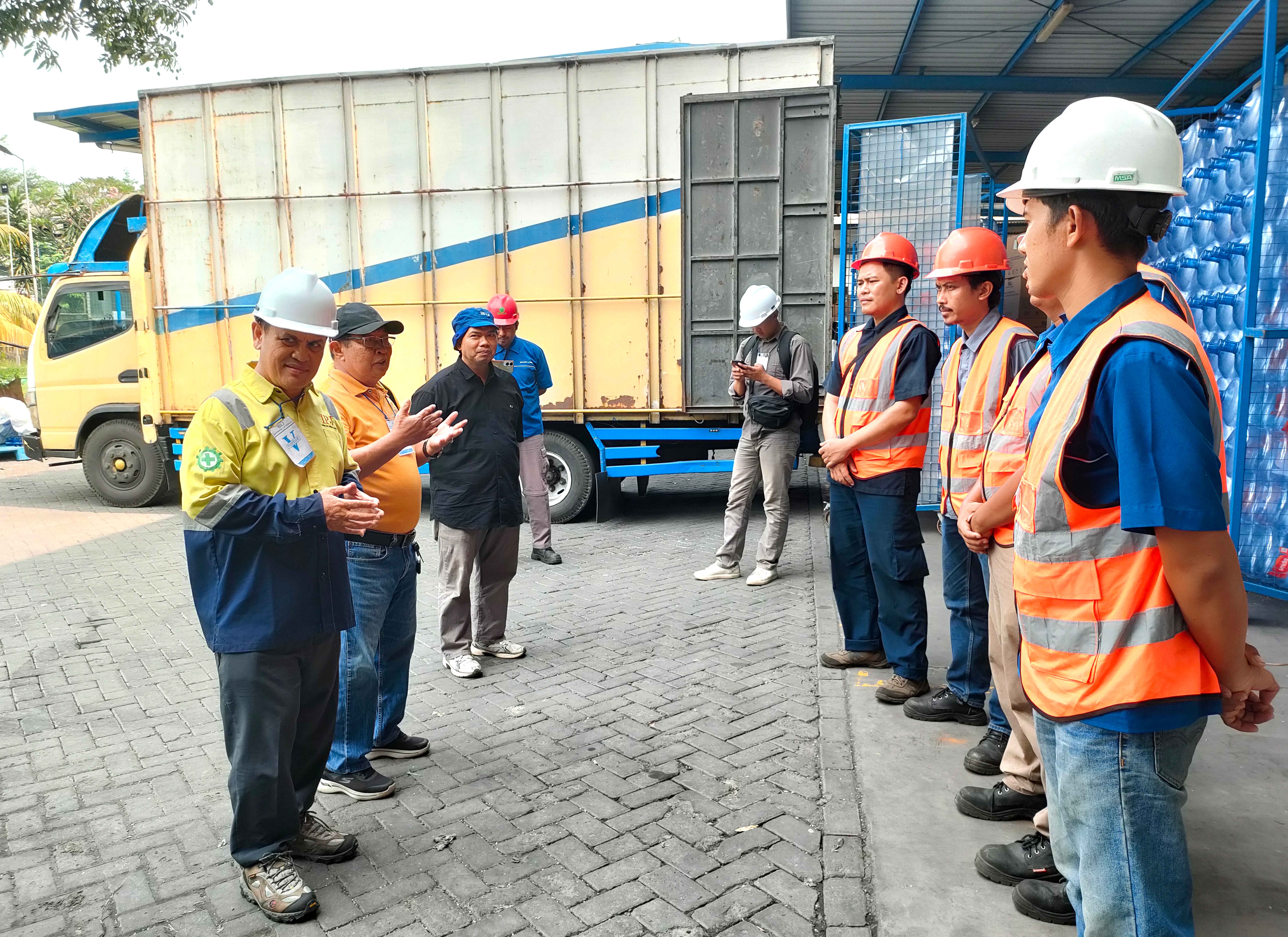 Training dan Sertifikasi Operator Forklift