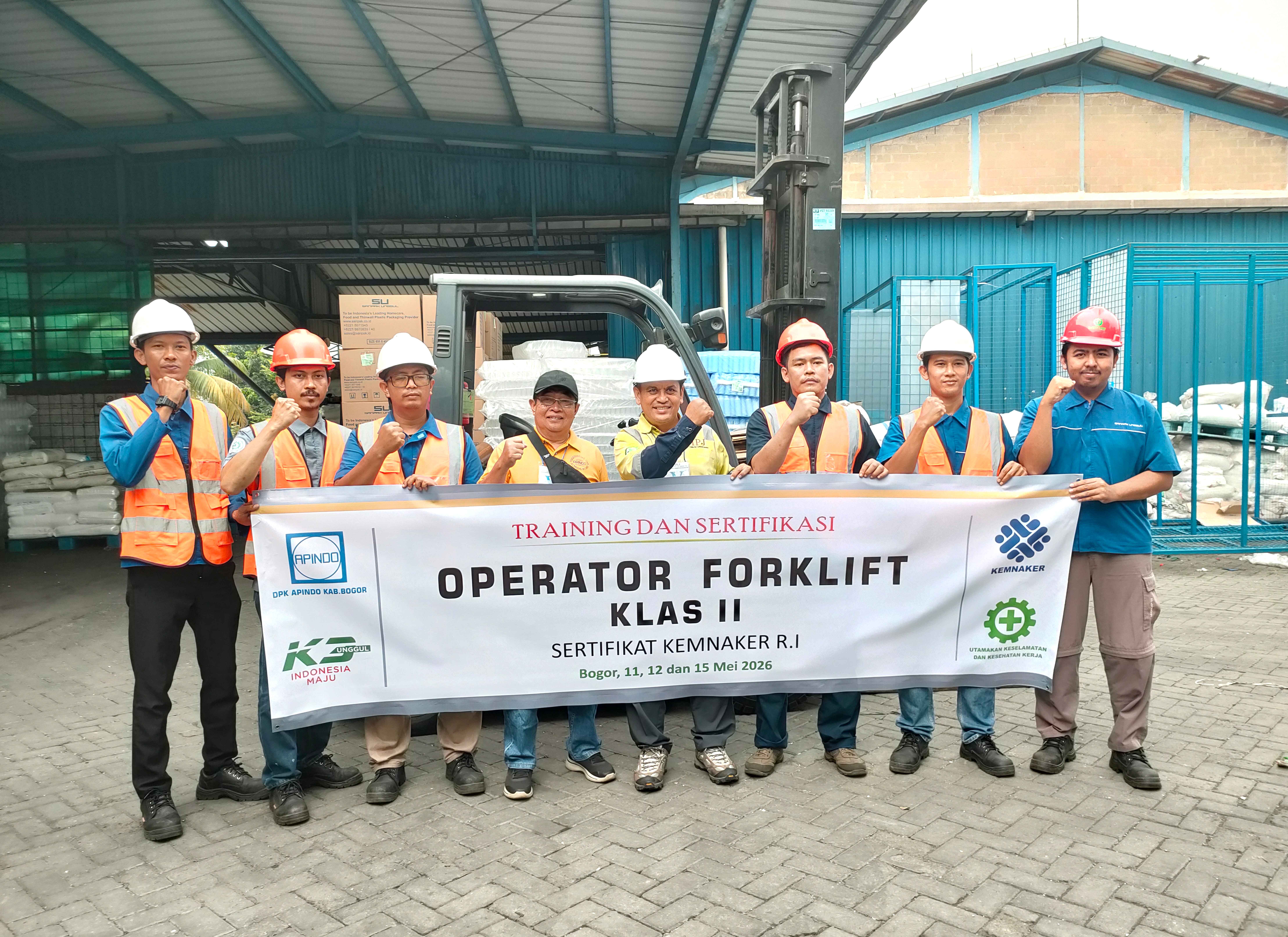 Training dan Sertifikasi Operator Forklift