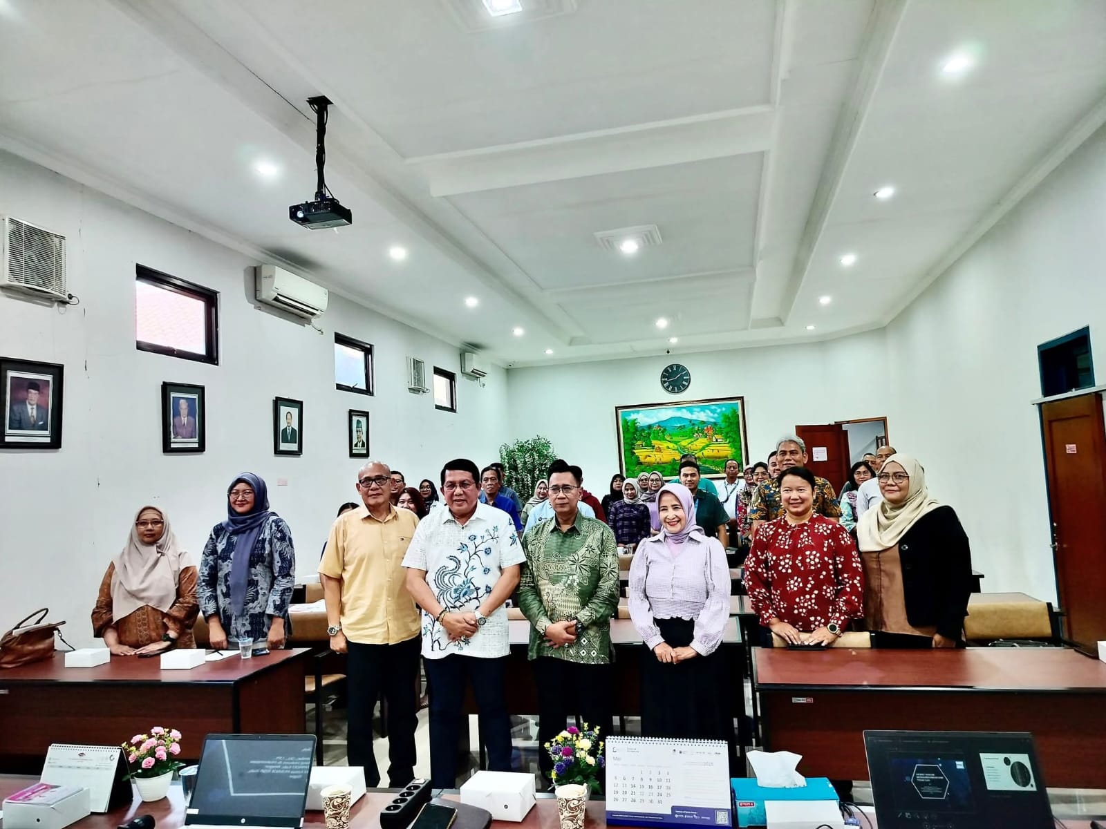 Pelatihan Hukum APINDO Kabupaten Bogor : "Akibat Hukum Mengundurkan Diri Tidak Sah"